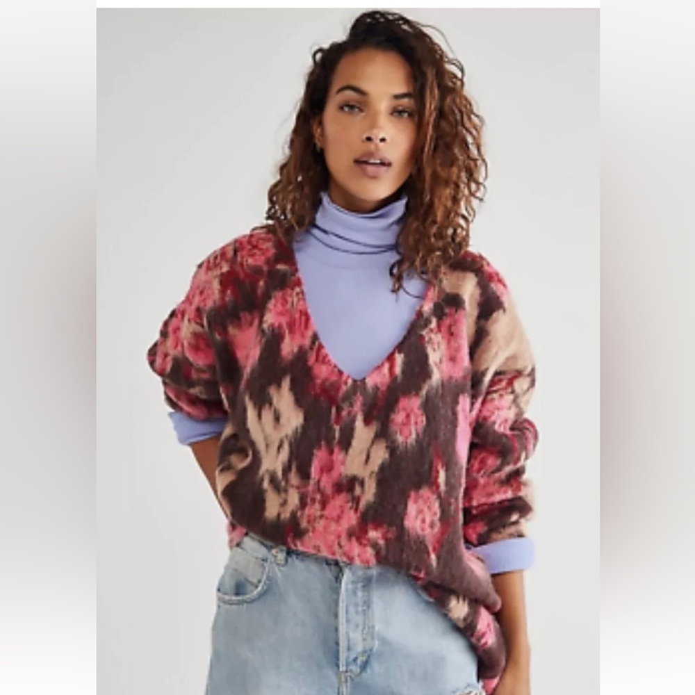 Free People Primrose Floral V Neck Oversize Tunic Sweater Fuzzy Pink Brown